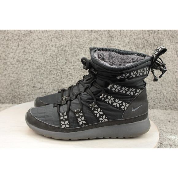 Nike Roshe Run Hi Womens 9 Black Gray Suede Winter Boots Outdoor Warm - Picture 3 of 7